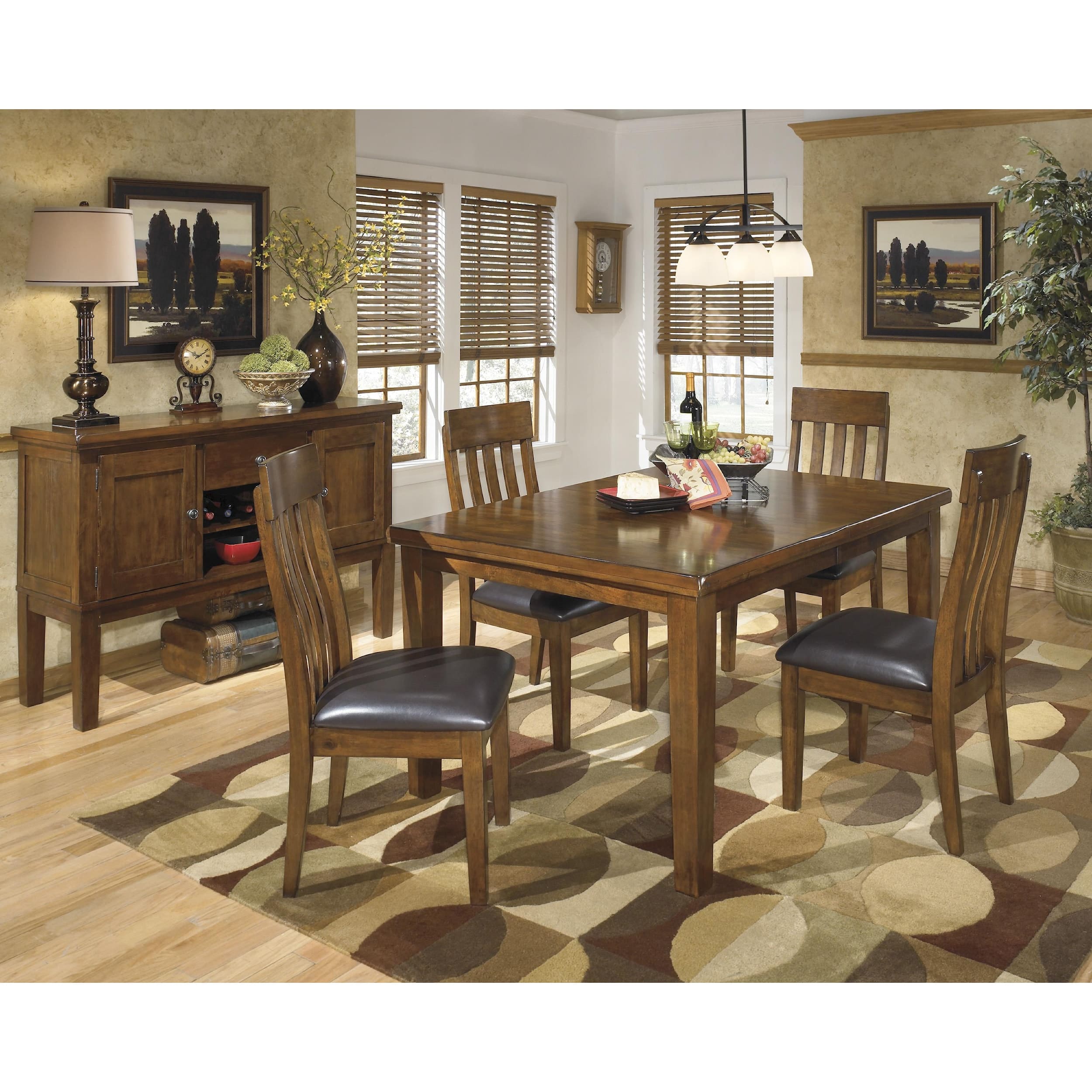 CASUAL DINING ROOM-1
