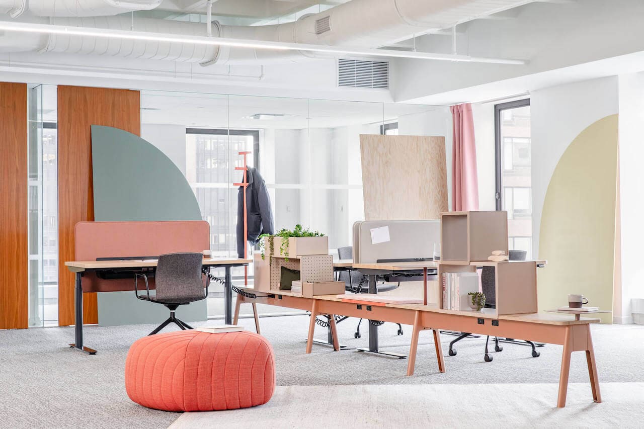 Flexible Workspaces With Movable Furniture-4